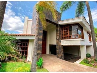 Casa en venta en Bugambilias 2da sección  $ 10,480,000