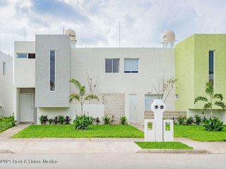 Casa en Venta en Merida Yucatan GY 24-3121