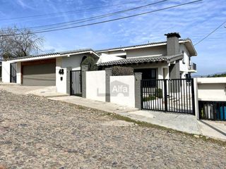 Casa en venta en Colonia Empleados, Ensenada B.C.