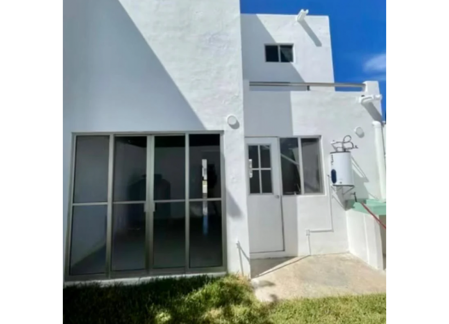 REMATO CASA EN PRIVADA DE PLAYA DEL CARMEN 959,940