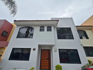 CASA EN RENTA EN CIUDAD GRANJA, ZAPOPAN