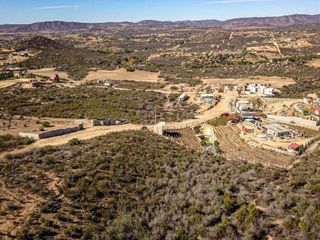 Se vende terreno de 2,800 m2 en Valle de Guadalupe