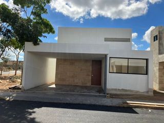 Casa en venta SAVARA RESIDENCIAL -MARANTA Conkal | ENTREGA INMEDIATA |
