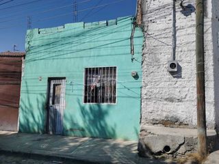 Casa para Remodelar o Terreno en la Colonia López Cotilla
