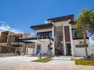 Casa en Venta en Residencial LAGOS DEL SOL