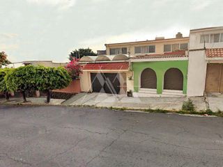 Venta Casa con Accesoria, uso de Suelo Comercial, Bellavista, Cuernavaca, Morelos