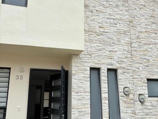 Casa en renta en El Campestre, Zapopan | coto con alberca, 3 rec.