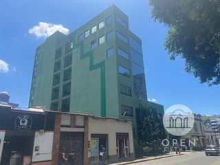 Venta de Edificio frente a La Alameda Central de Toluca en Toluca, Edomex
