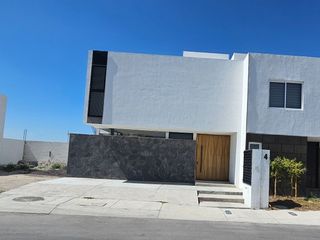 CASA EN VENTA EN ZAKIA, QUERETARO