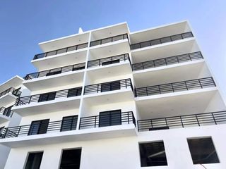 Departamento con alberca en roof top y balcón, venta, Cabo San Lucas