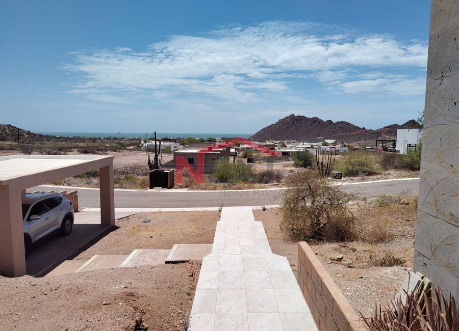 CASA EN VENTA KINO BAY ESTATES