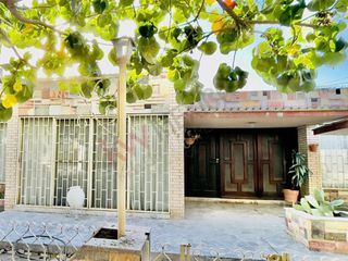 Vive cómodamente en una sola planta, casa en venta en el privilegiado sector de Torreón Jardín