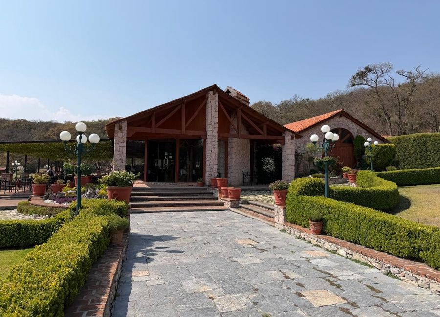 place photo 11