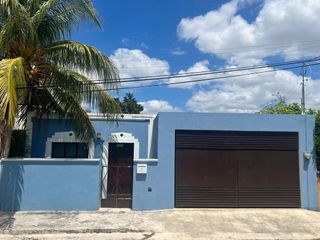 Casa en renta remodelada y semi-amueblada en el centro de Mérida