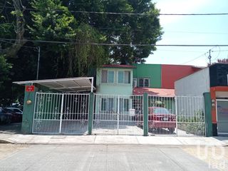 Casa en venta en calle Los Mangos  Colonia Fovissste de San Andrés Tuxtla, Veracruz