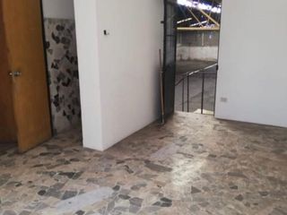 PUEBLA, RENTA O VENTA BODEGA A TRES CALLES DE FINANZAS, OFICINA, LOCAL COMERCIAL