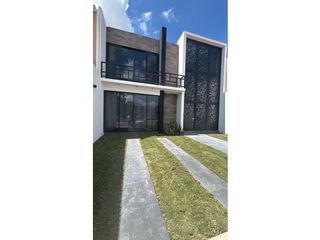 🏡 Renta de casa en Puerta de Hierro