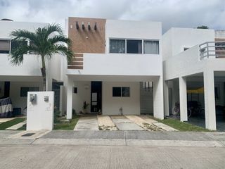 House for Sale in La Joya Residencial