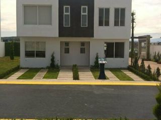 Casas Nuevas Medio Residencial de 3 Recamaras 3 Baños completos en OJO DE AGUA