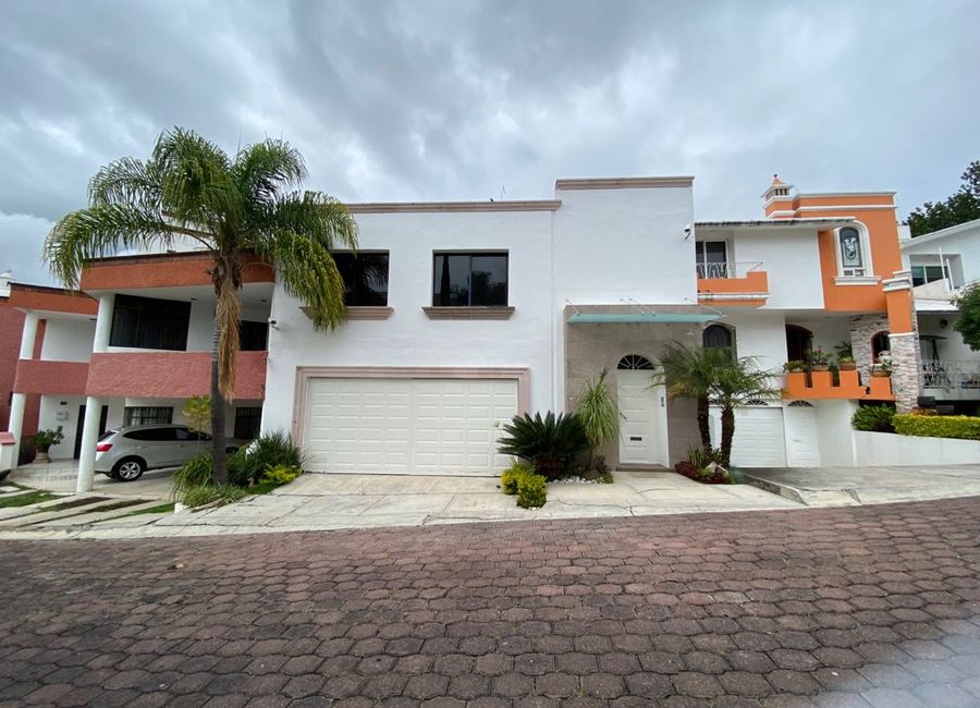 CASA EN VENTA FRACC. AMÉRICAS BRITANIA, CASA CON ALBERCA, SALÓN DE ...