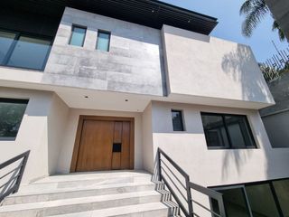 ¡¡ CASA EN VENTA NUEVECITA, LISTA, TRMINADA CON LOS  MÁS  BELLOS ACABADOS!!!