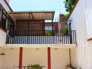 Casa en venta en Centro Histórico de Querétaro, con Local y Oficinas