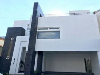 CASA EN VENTA EN SAN JERONIMO