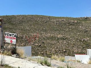 Venta de Terreno para construir tu casa, en  av. Monterra, en zona Pedregales en San Luis Potosí.