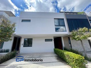 EXCELENTE CASA EN VENTA EN BOSQUES VALLARTA COTO CAMICHIN