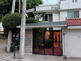 Casa en esquina en Venta en Col. Rinconada Coapa