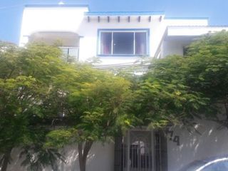 CASA EN VENTA EN LOMA DORADA