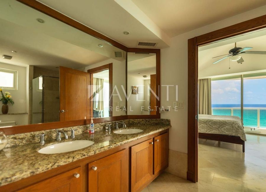 Departamento en Venta, Bay View Grand Condos, Zona Hotelera, Cancún