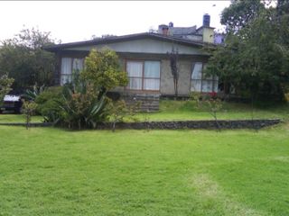 Casa En Venta de 4 rec en San Miguel Xicalco, Ajusco 1350 m2 Terreno y  280m de construcción.    Gánala!