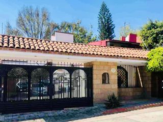 Vendo Casa Pintoresca e impecable, Circuito Geógrafos, Cd. Satélite Clave SV580