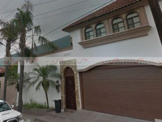 Casa En Venta En Residencial Cumbres, Monterrey, Nuevo León