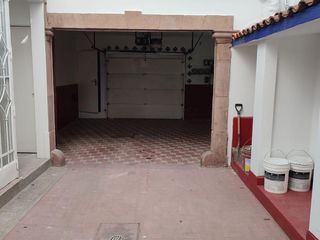 Casa con uso de Suelo en la Del Valle