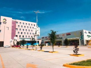 Local en Renta Querétaro Centro Comercial Hilvana