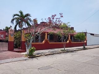 Casa en venta en Col. Centro, Coatzacoalcos, Veracruz