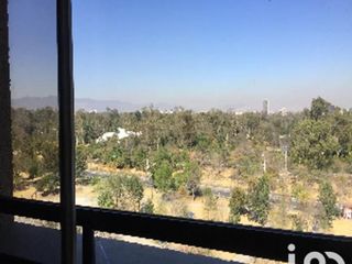 Se renta oficina  con vista al Parque de Chapultepec en Av Constituyentes