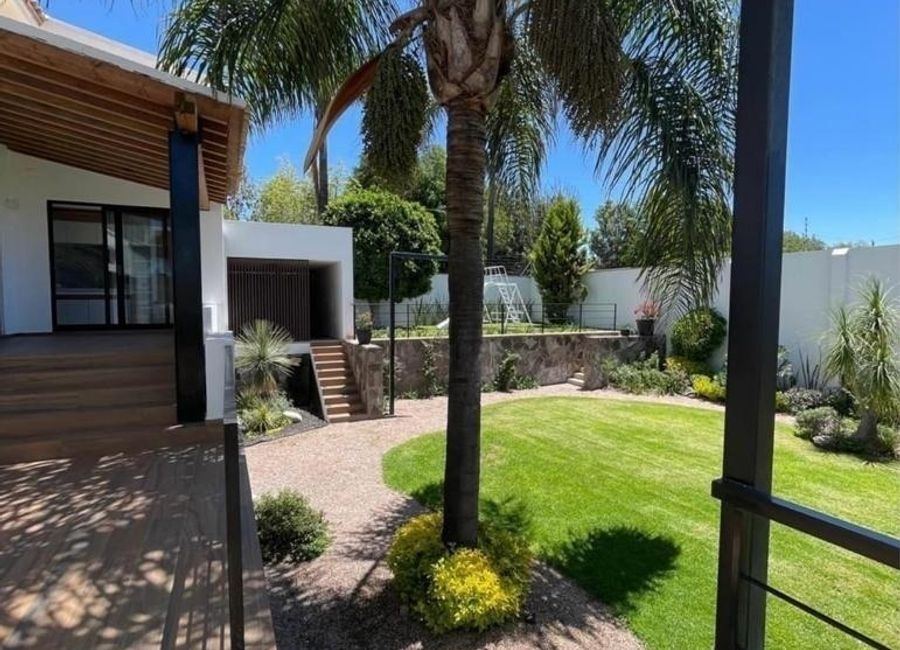 RESIDENCIA LUJO FRACC LA CONCEPCION ZAVALETA