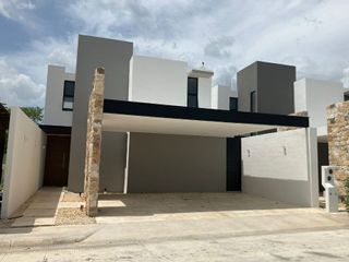 Venta de casa residencial en Tamanché, Yucatán con amenidades
