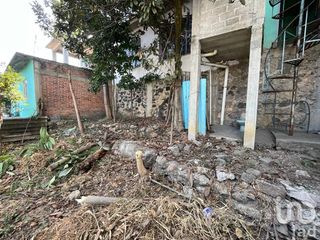 Terreno en venta con construcción en venta en Jiutepec, Morelos