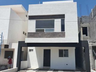 Casa en Los Lienzos Residencial (Apodaca) $2,350,000