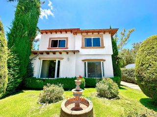Casa en Venta en Club de Golf Tequisquiapan – ¡Tu Hogar de Ensueño! | Escabiosa