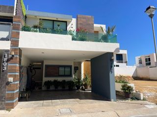 Casa en  Venta en Altabrisa Residencial Mazatlán