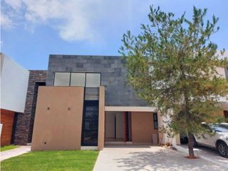 Venta Casa en la Campiña del Bosque cluster 5 León Gto.