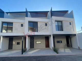 Town House nuevo, amueblado en Renta, Residencial Los Fresnos, Zona Dorada de Torreón, Coahuila