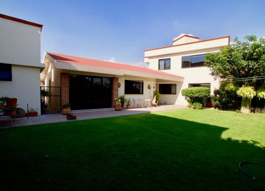 CASA UNIPLANTA EN PRIVADA EN VILLAS DE IRAPUATO