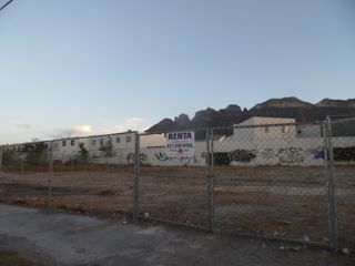Renta Terreno comercial en Avenida Lincoln, Puerta de Hierro Cumbres San Agustin, Monterrey, Nuevo Leon