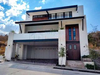 CASA EN VENTA ZANDA RESIDENCIAL